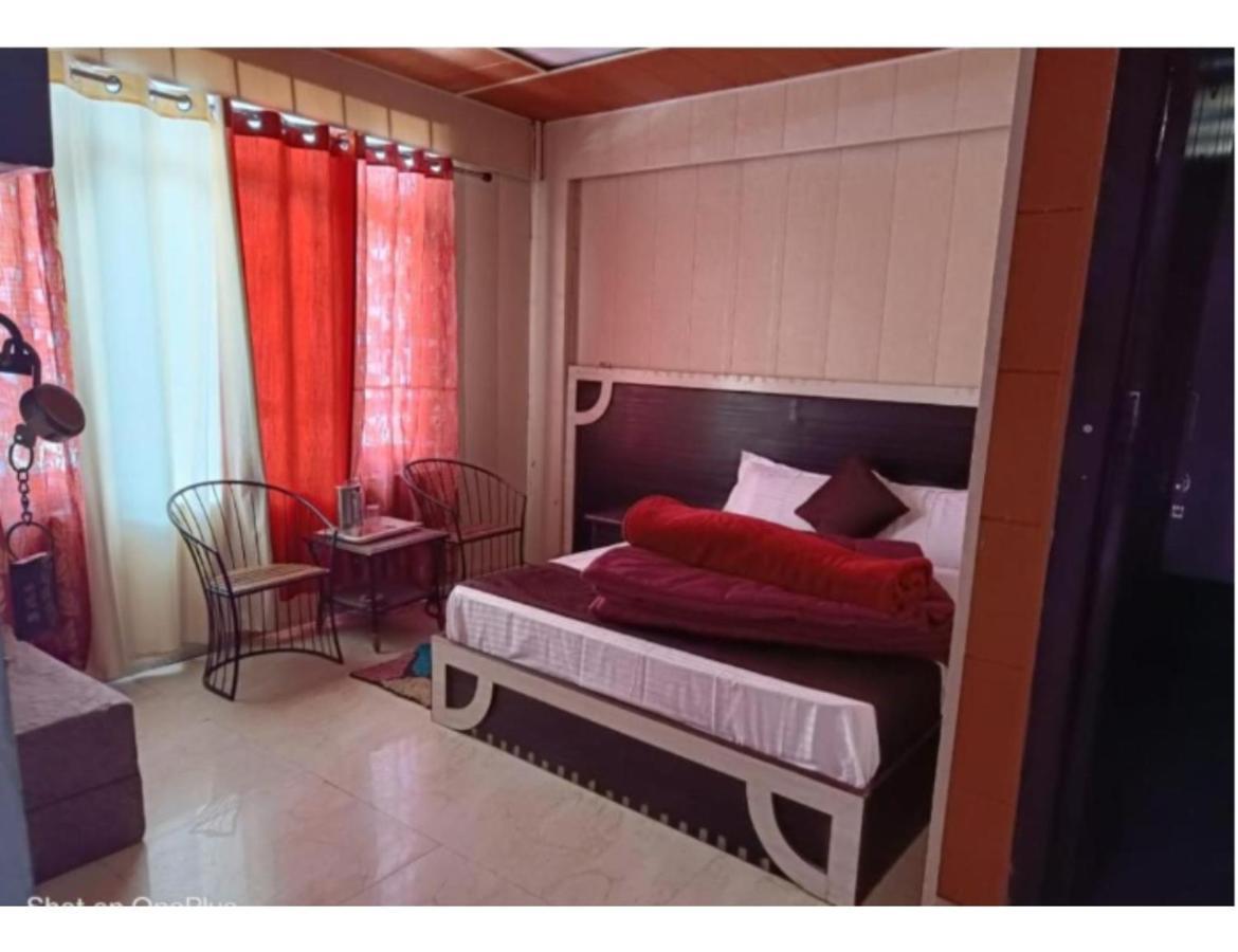 Homestay Jai Shri Badri Tourist Guest House, *
