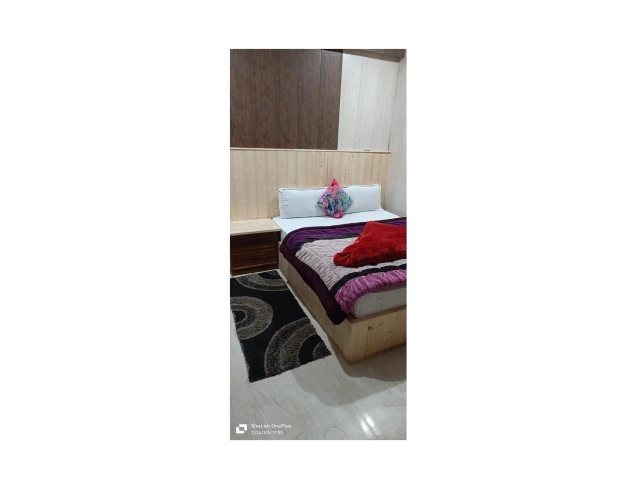 Homestay Jai Shri Badri Tourist Guest House, *